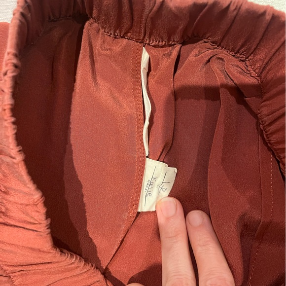 Elizabeth Suzann Any Trouser in silk crepe, rust color - Picture 6 of 7